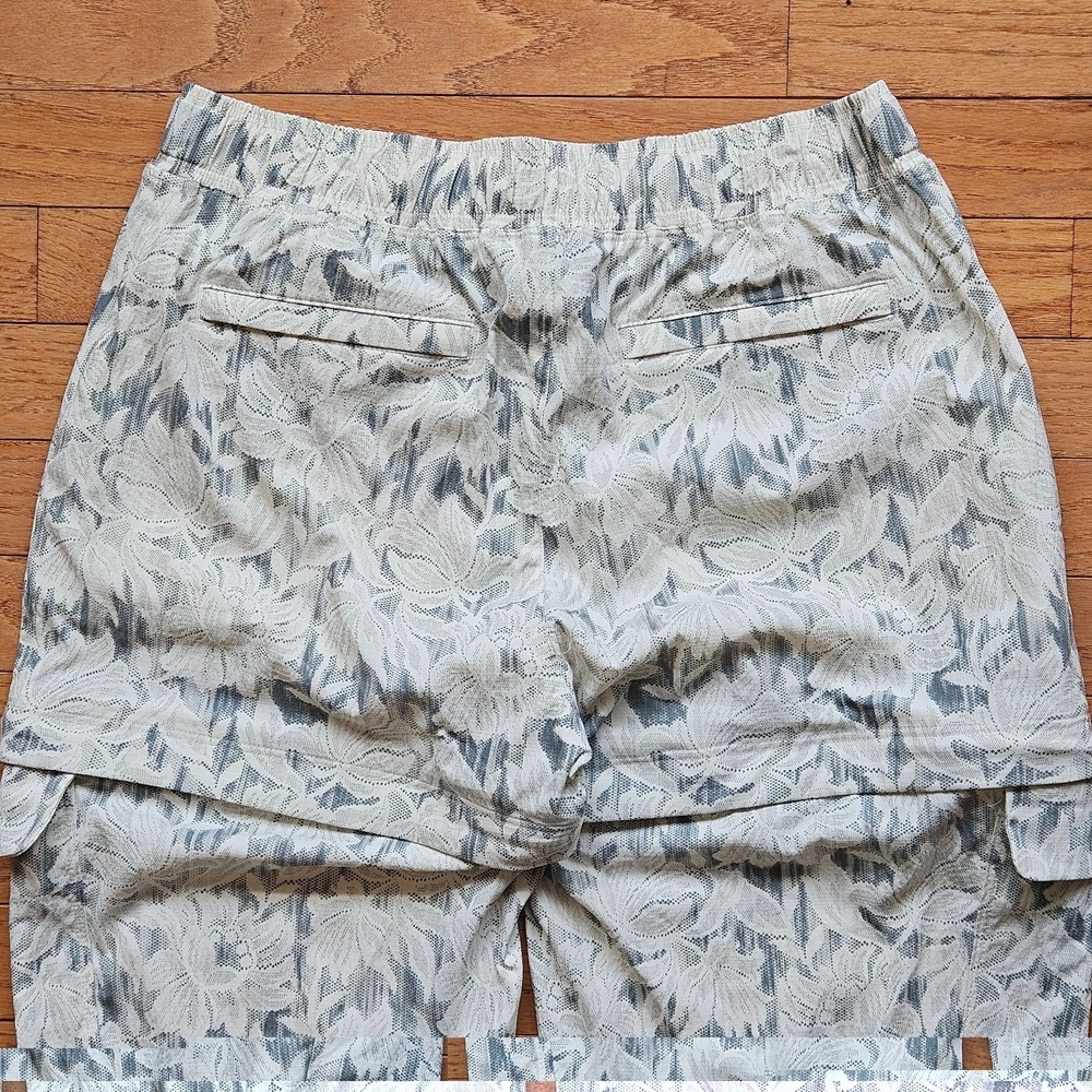 Athleta Trekkie Convertible Pants Women’s 8 Sage Hiking Travel Outdoor Shorts - Picture 6 of 10